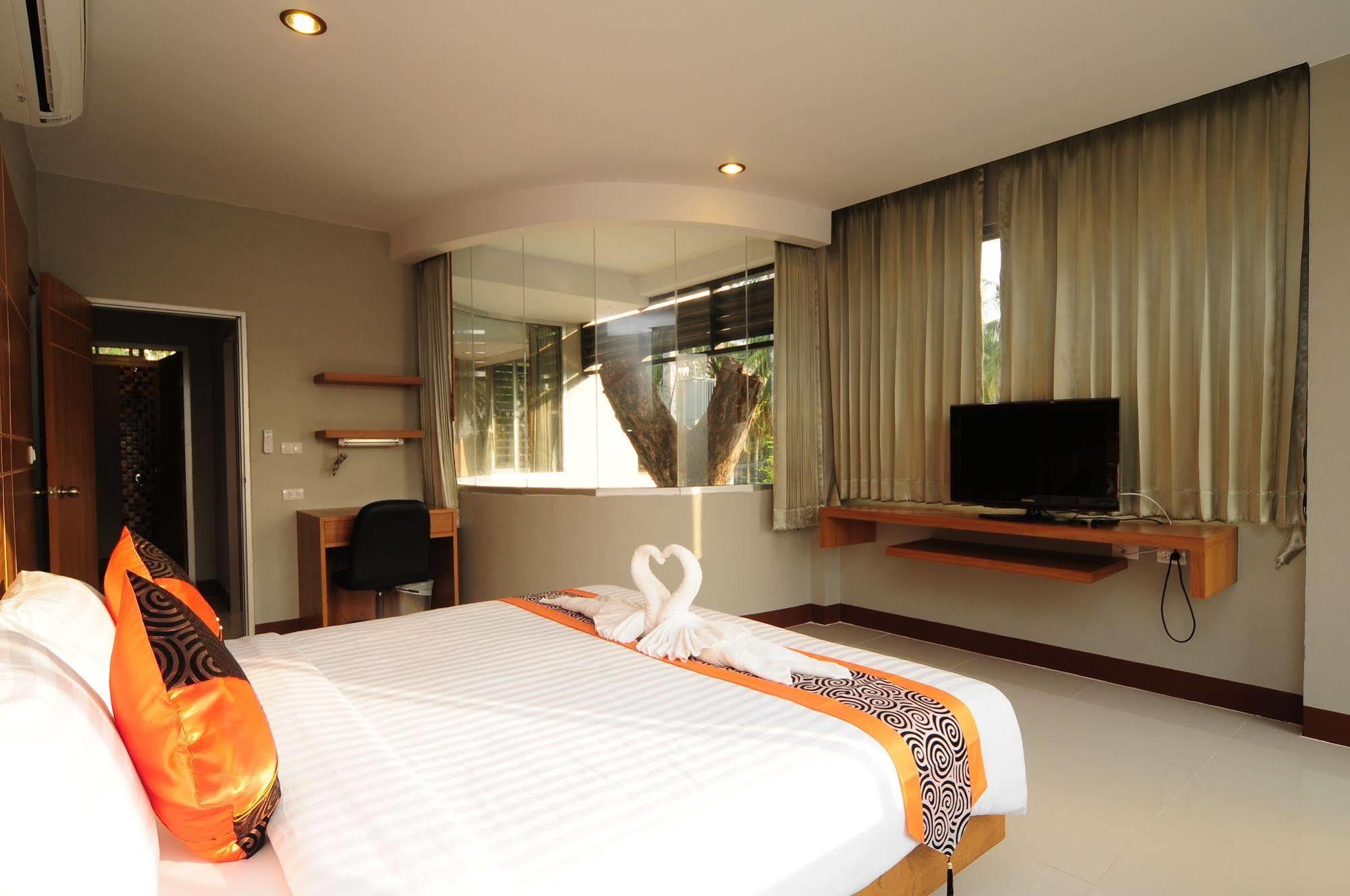 Phu NaNa Boutique Hotel - SHA Plus Rawai Extérieur photo