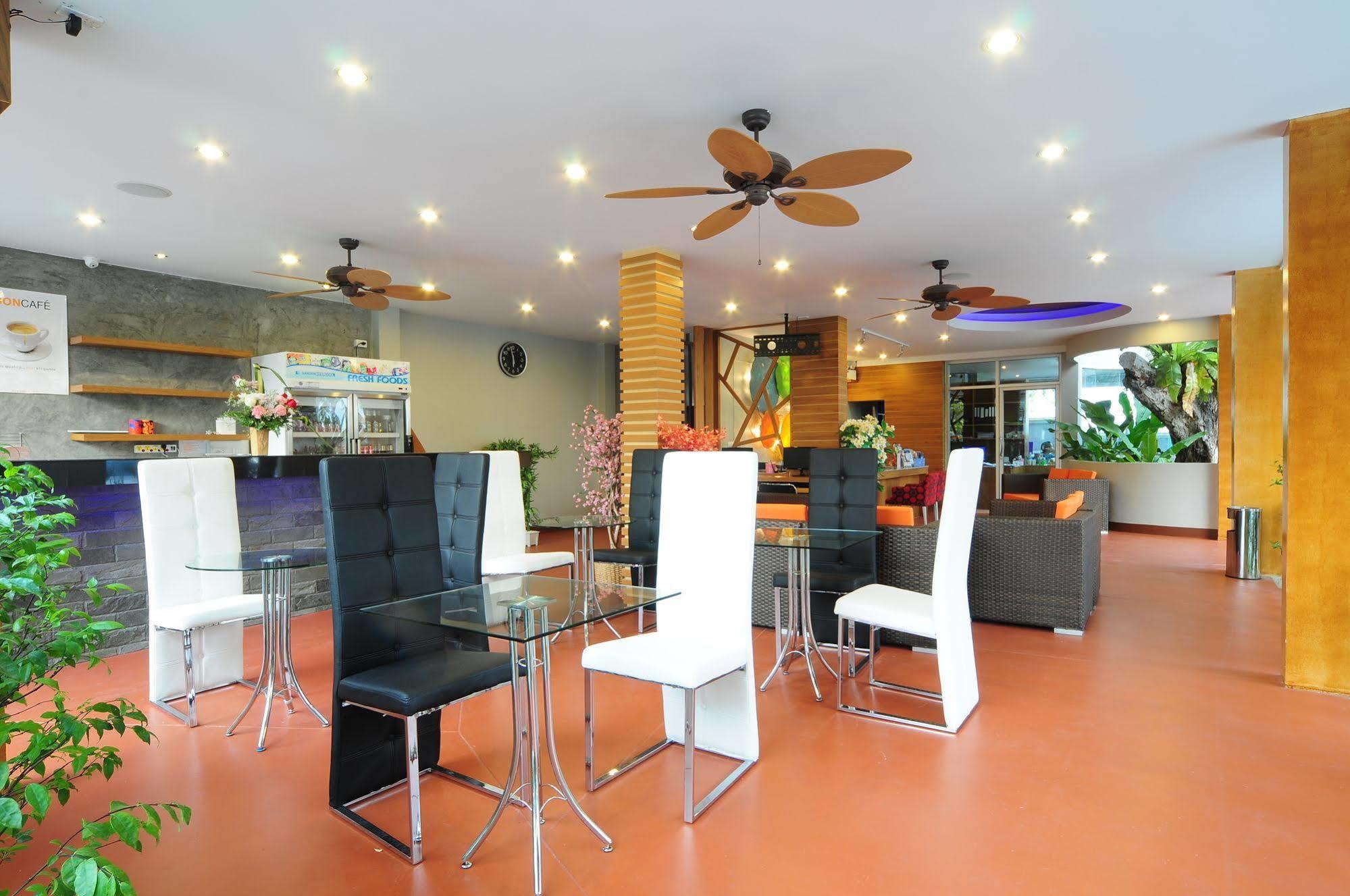 Phu NaNa Boutique Hotel - SHA Plus Rawai Extérieur photo